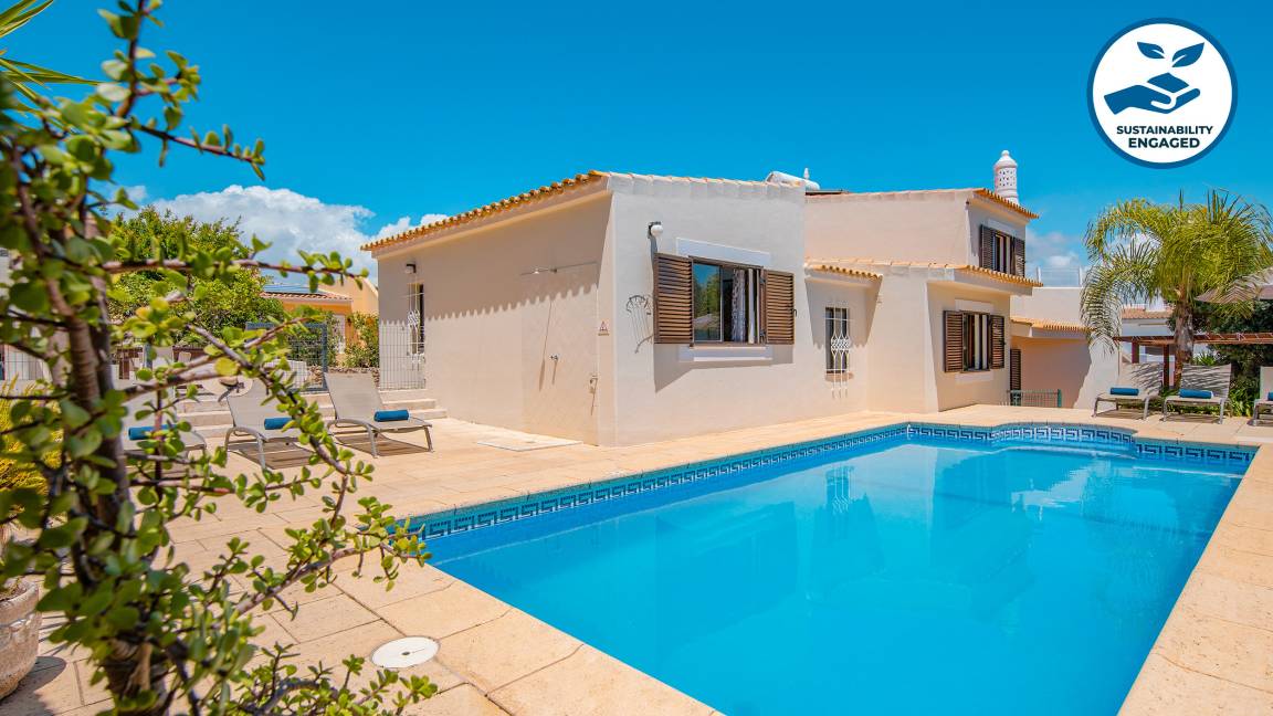 244 M² Villa ∙ 5 Chambres ∙ 12 Personnes - Guia