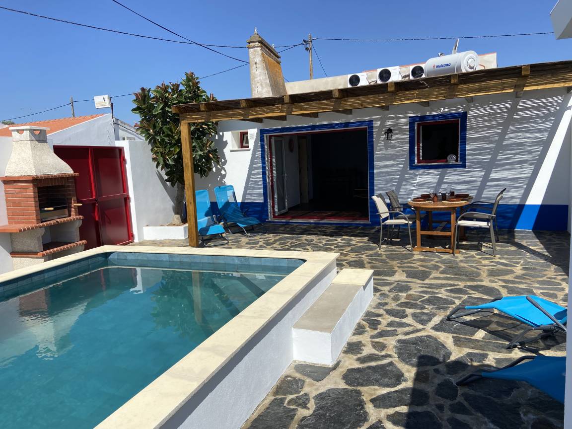 100 M² Casa ∙ 2 Quartos ∙ 4 Hóspedes - Portel