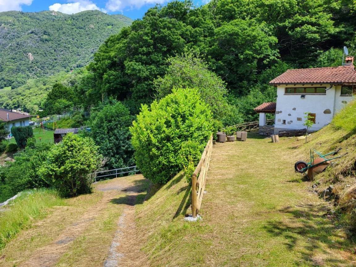 55 M² House ∙ 2 Bedrooms ∙ 5 Guests - Lugano