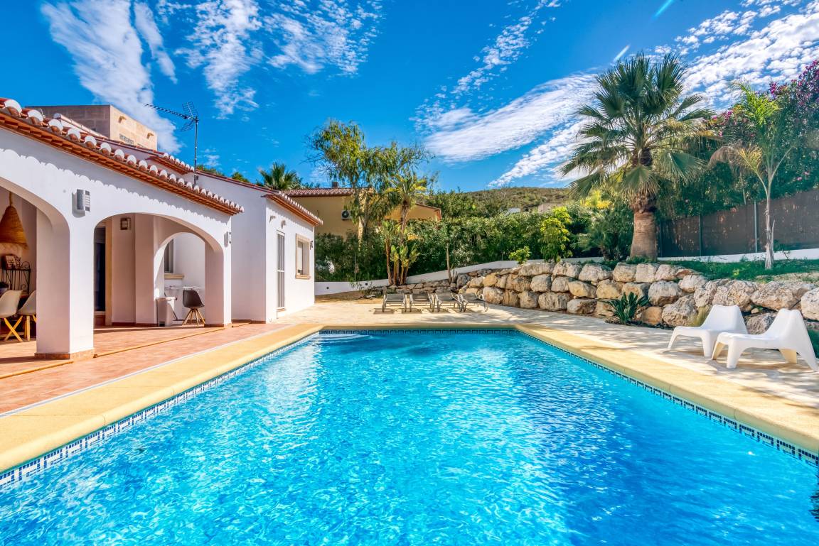 240 M² Villa ∙ 3 Bedrooms ∙ 6 Guests - Jávea