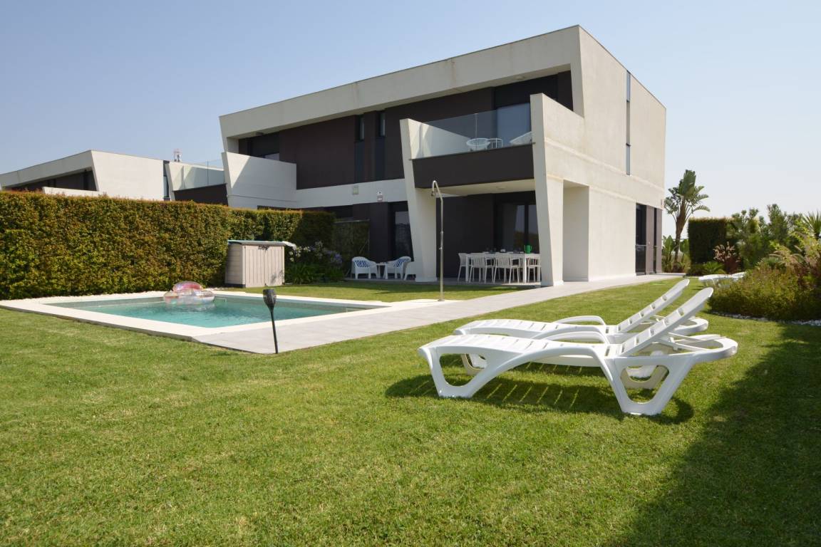 135 M² Villa ∙ 3 Makuuhuonetta ∙ 6 Vierasta - Isla Canela