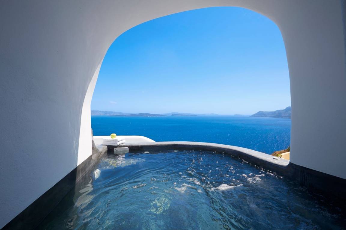 Villa ∙ 3 Bedrooms ∙ 7 Guests - Oia
