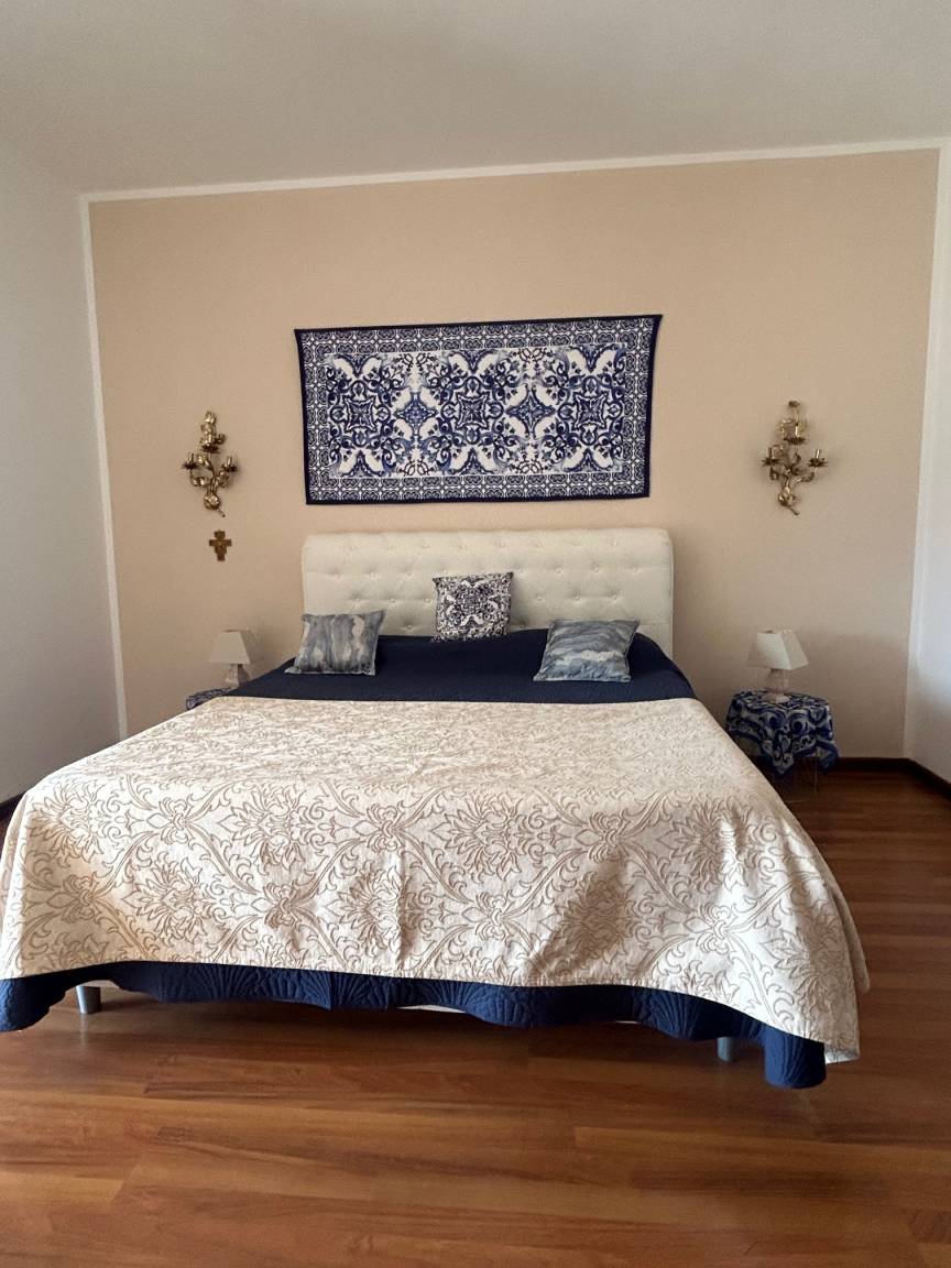 189 M² Ferienhaus ∙ 3 Schlafzimmer ∙ 6 Gäste - Palermo
