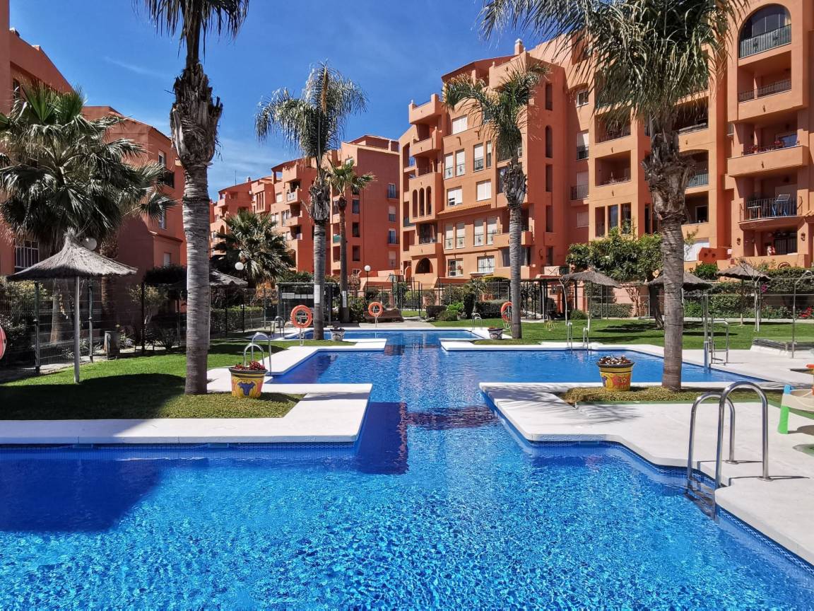 80 M² Apartamento ∙ 2 Habitaciones ∙ 4 Huéspedes - Manilva