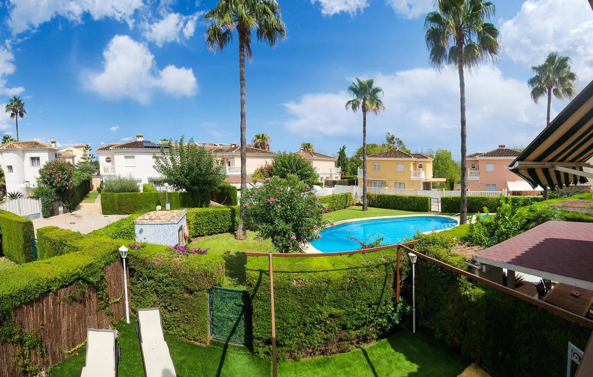 83 M² House ∙ 3 Bedrooms ∙ 6 Guests - Oliva
