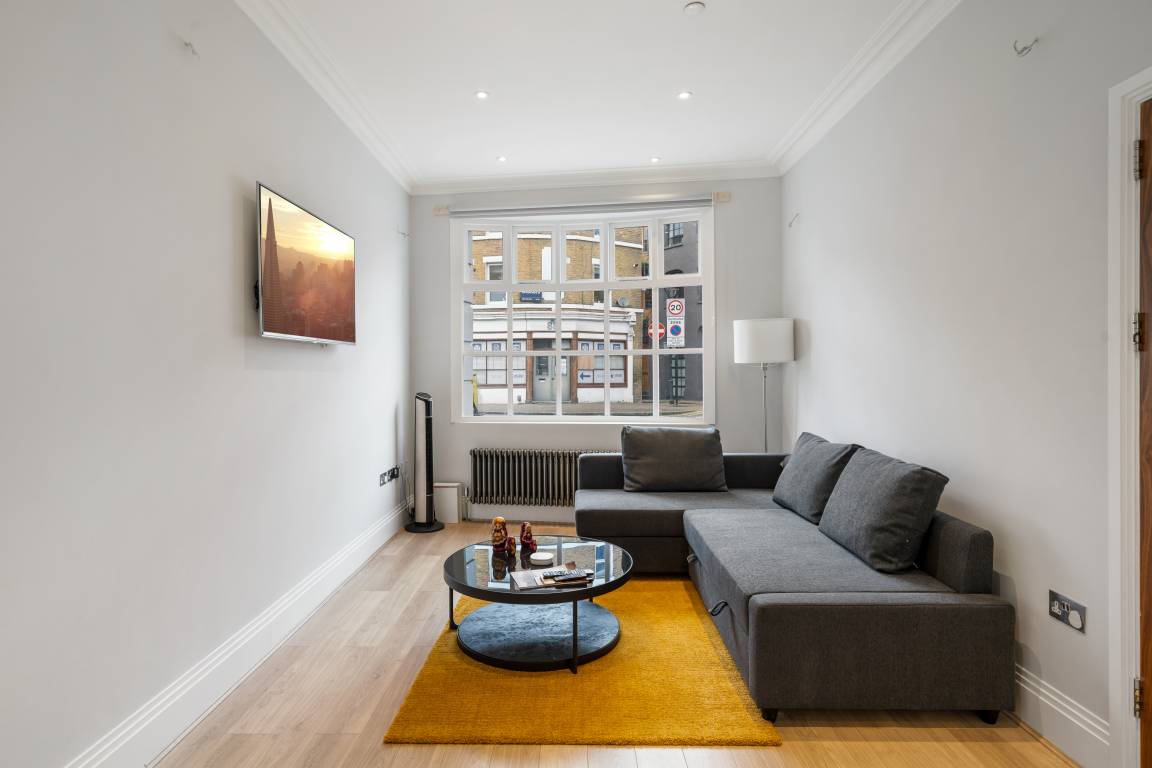125 M² House ∙ 4 Bedrooms ∙ 12 Guests - London, UK
