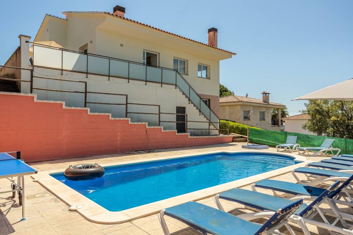 150 M² Ferienhaus ∙ 4 Schlafzimmer ∙ 9 Gäste - Blanes