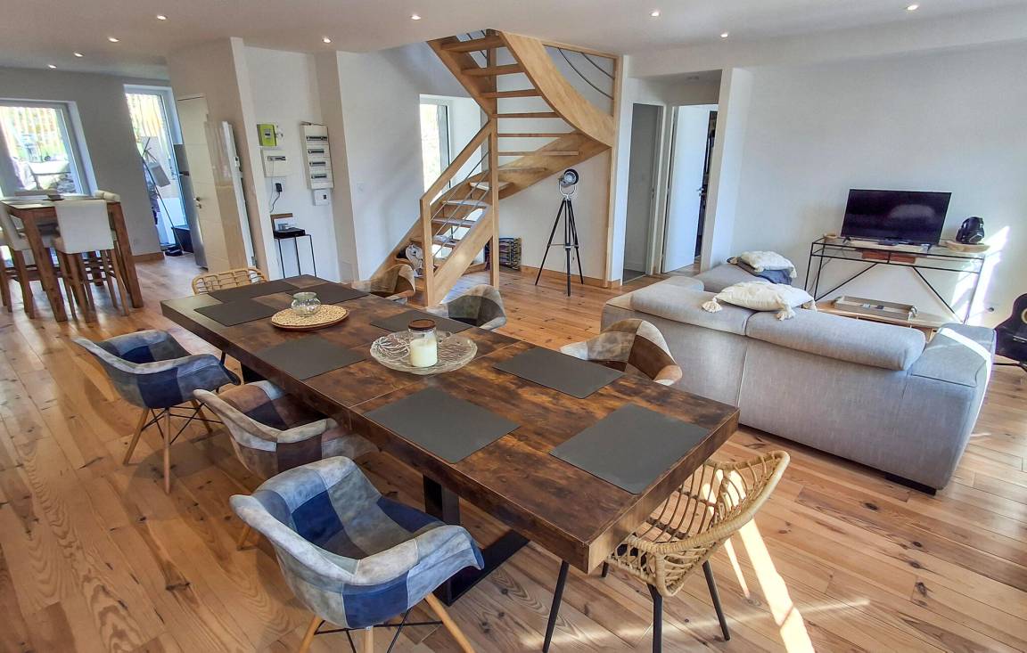130 M² Ferienhaus ∙ 4 Schlafzimmer ∙ 8 Gäste - Plogoff