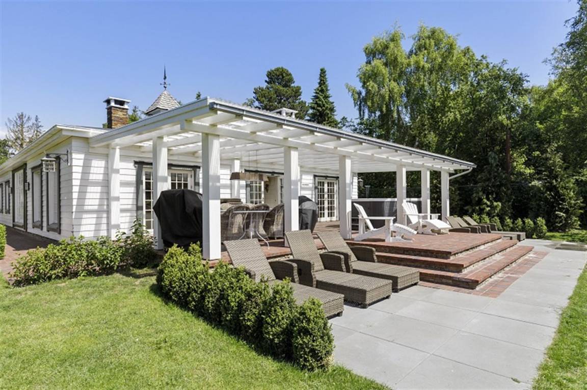 190 m&sup2; Ferienhaus 6 Schlafzimmer 12 G&auml;ste