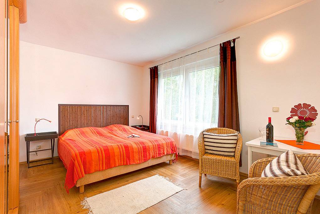 300 m² Ferienhaus ∙ 7 Schlafzimmer ∙ 16 Gäste – Bild 5