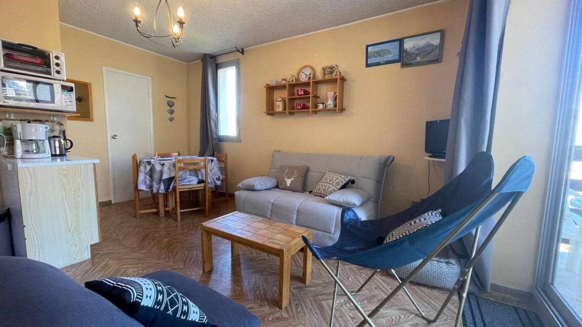 25 m&sup2; Studio 1 Schlafzimmer 4 G&auml;ste