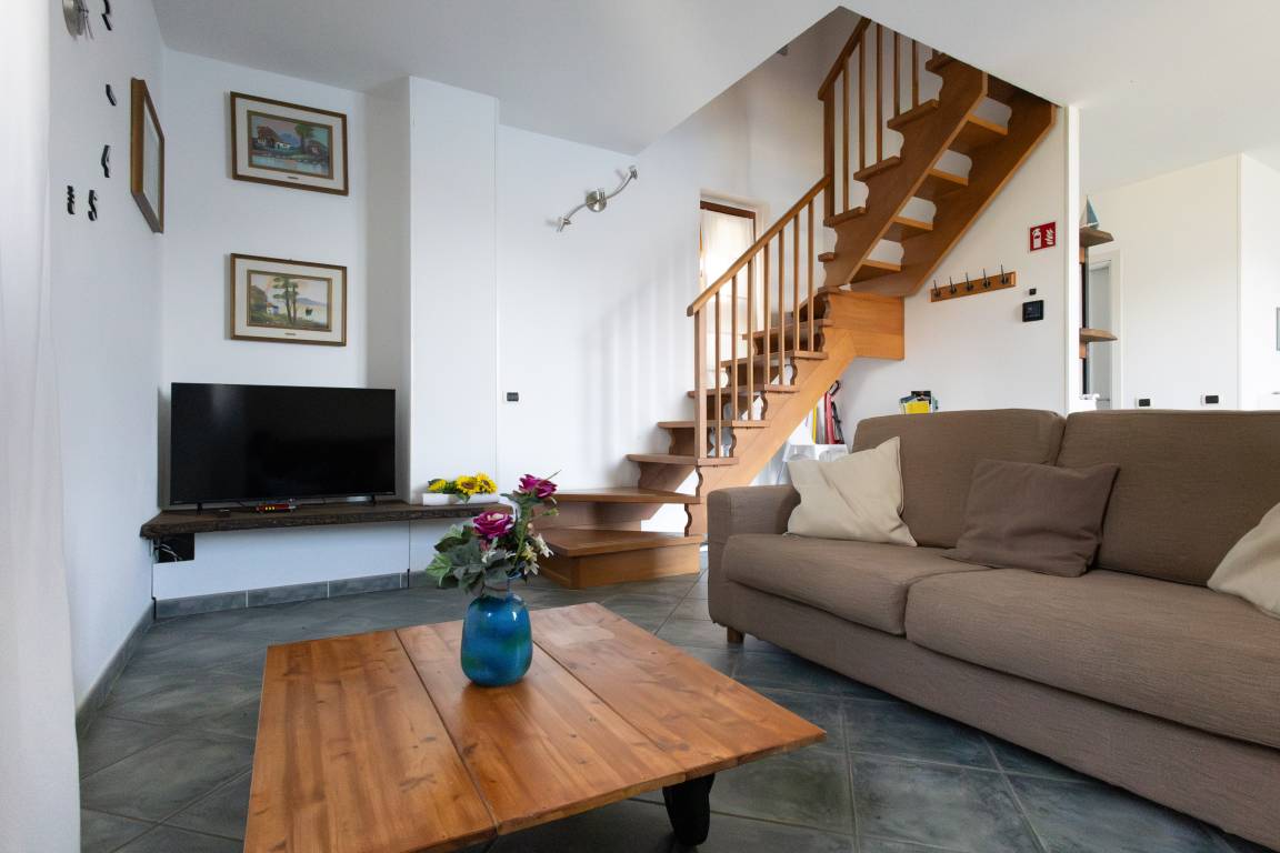 98 M² Apartment ∙ 2 Bedrooms ∙ 6 Guests - Varenna