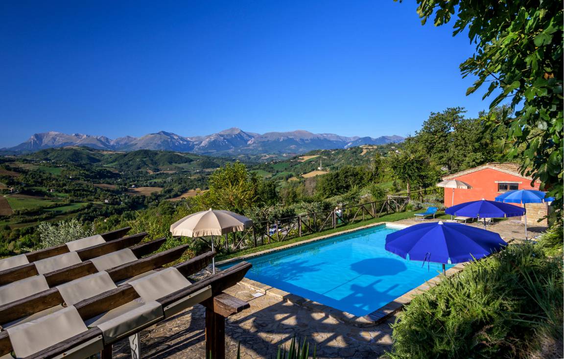 410 M² Maison De Vacances ∙ 8 Chambres ∙ 16 Personnes - Marches