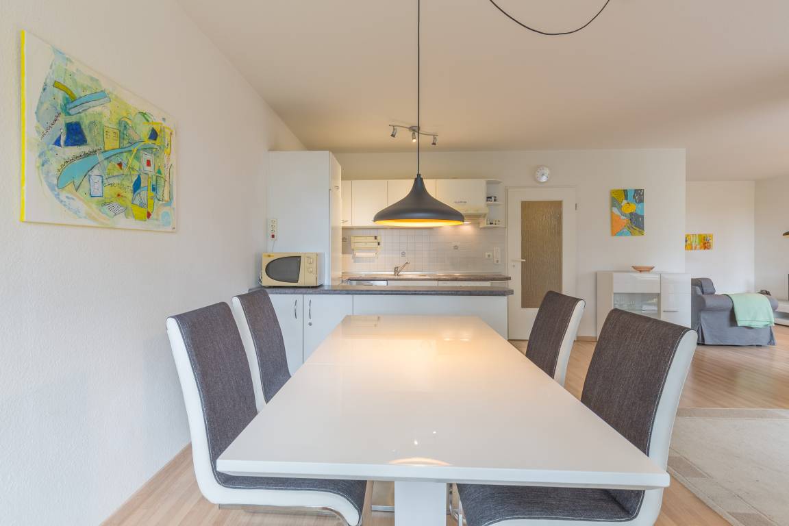 95 m² Ferienwohnung ∙ 2 Schlafzimmer ∙ 4 Gäste – Bild 6