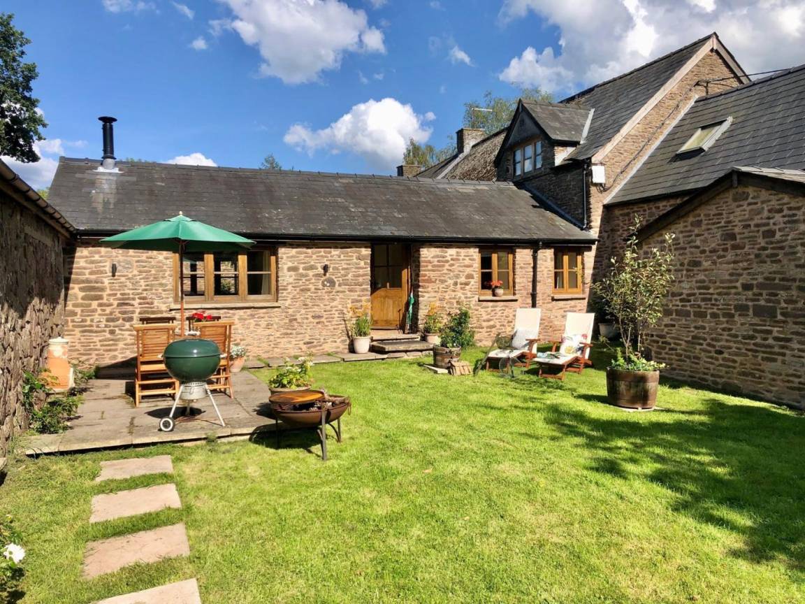 Cottage ∙ 1 Bedroom ∙ 2 Guests - Monmouthshire