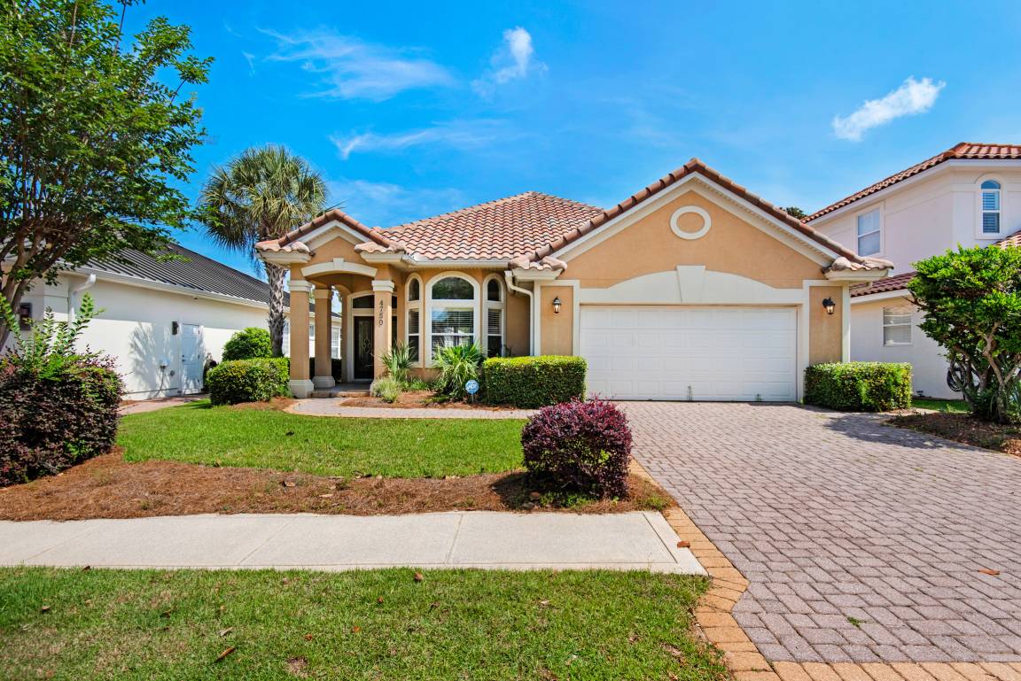 189 M² House ∙ 3 Bedrooms ∙ 10 Guests