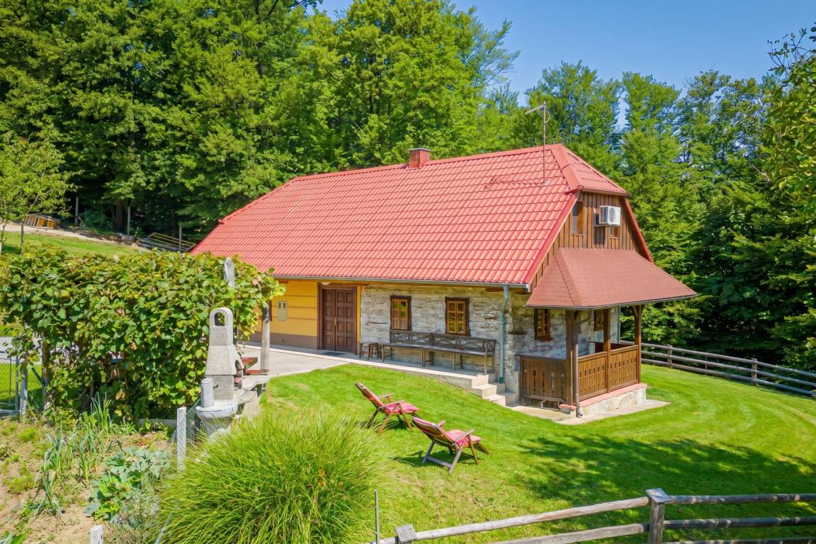 80 M² House ∙ 3 Bedrooms ∙ 7 Guests - Slovenia