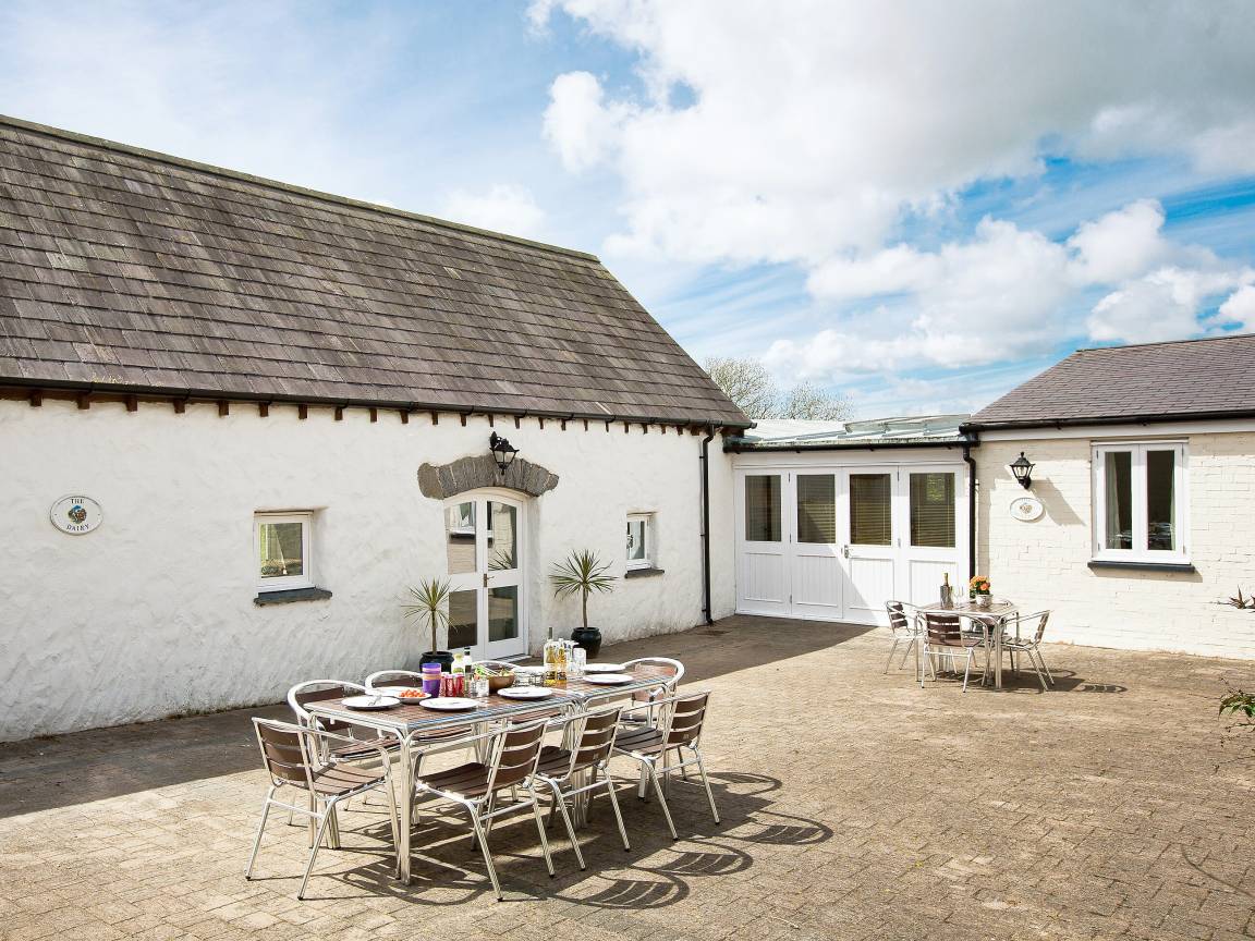 Cottage ∙ 3 Bedrooms ∙ 8 Guests - Freshwater East