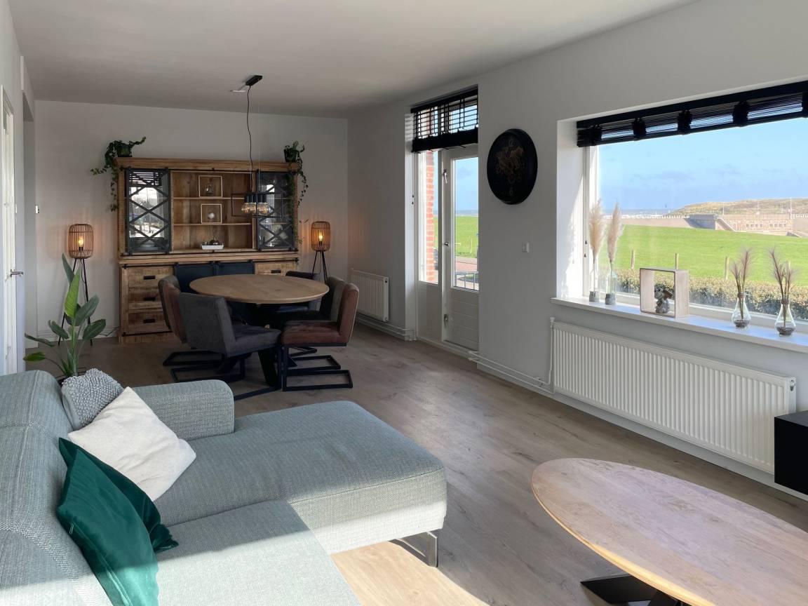 75 M² Talo ∙ 2 Makuuhuonetta ∙ 4 Vierasta - Leiden