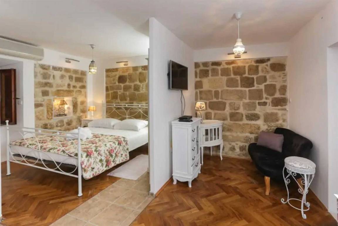 20 M² Studio Flat ∙ 1 Bedroom ∙ 2 Guests - Dubrovnik