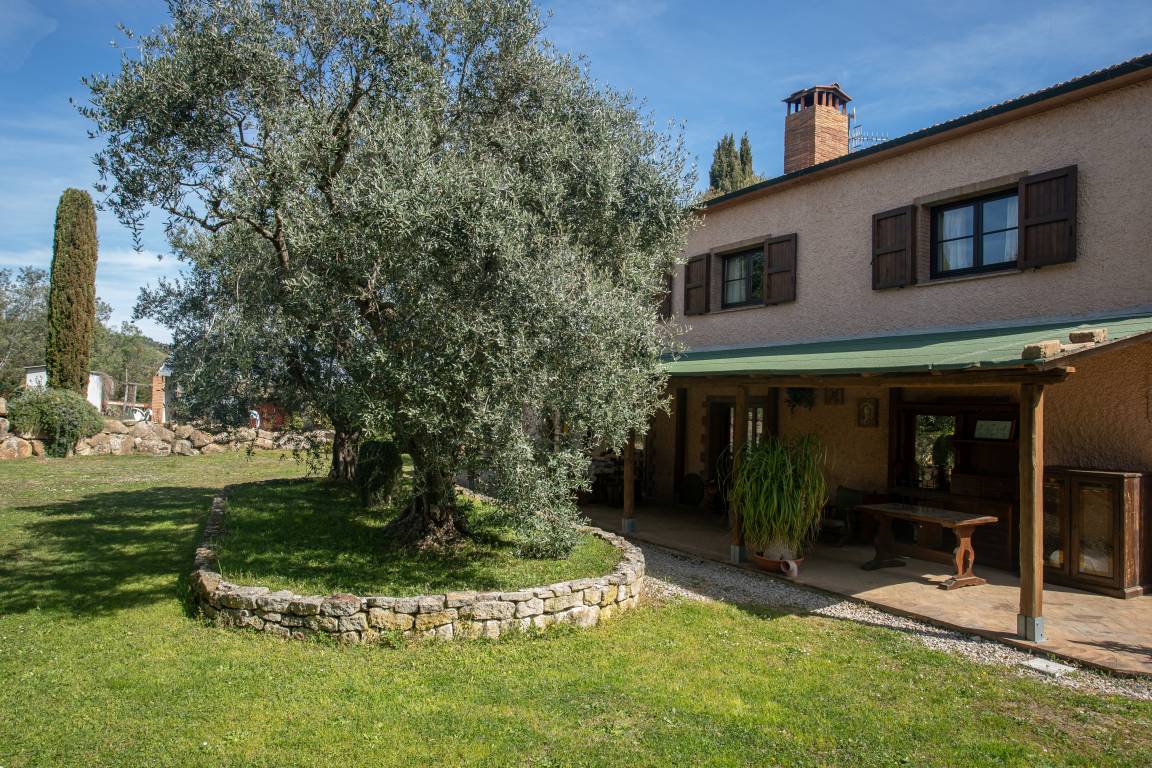 255 M² Casa Rural ∙ 8 Habitaciones ∙ 15 Huéspedes - Toscana