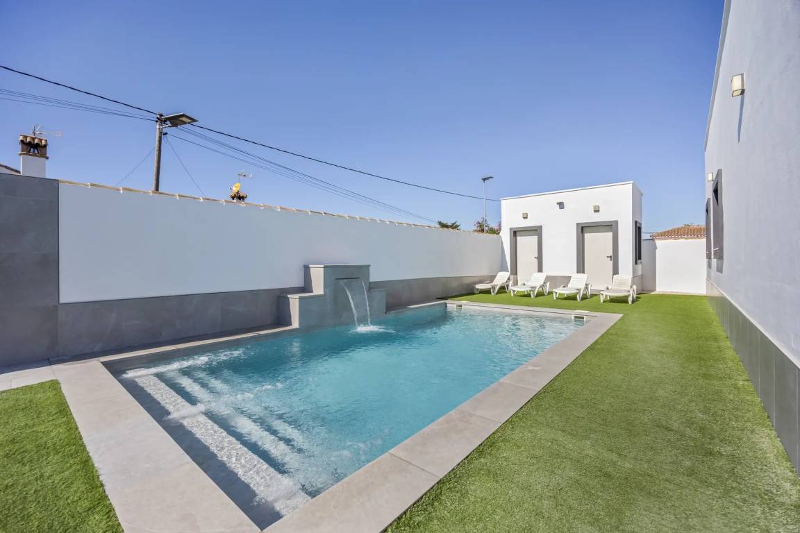 200 M² Maison De Vacances ∙ 6 Chambres ∙ 16 Personnes - Chiclana de la Frontera
