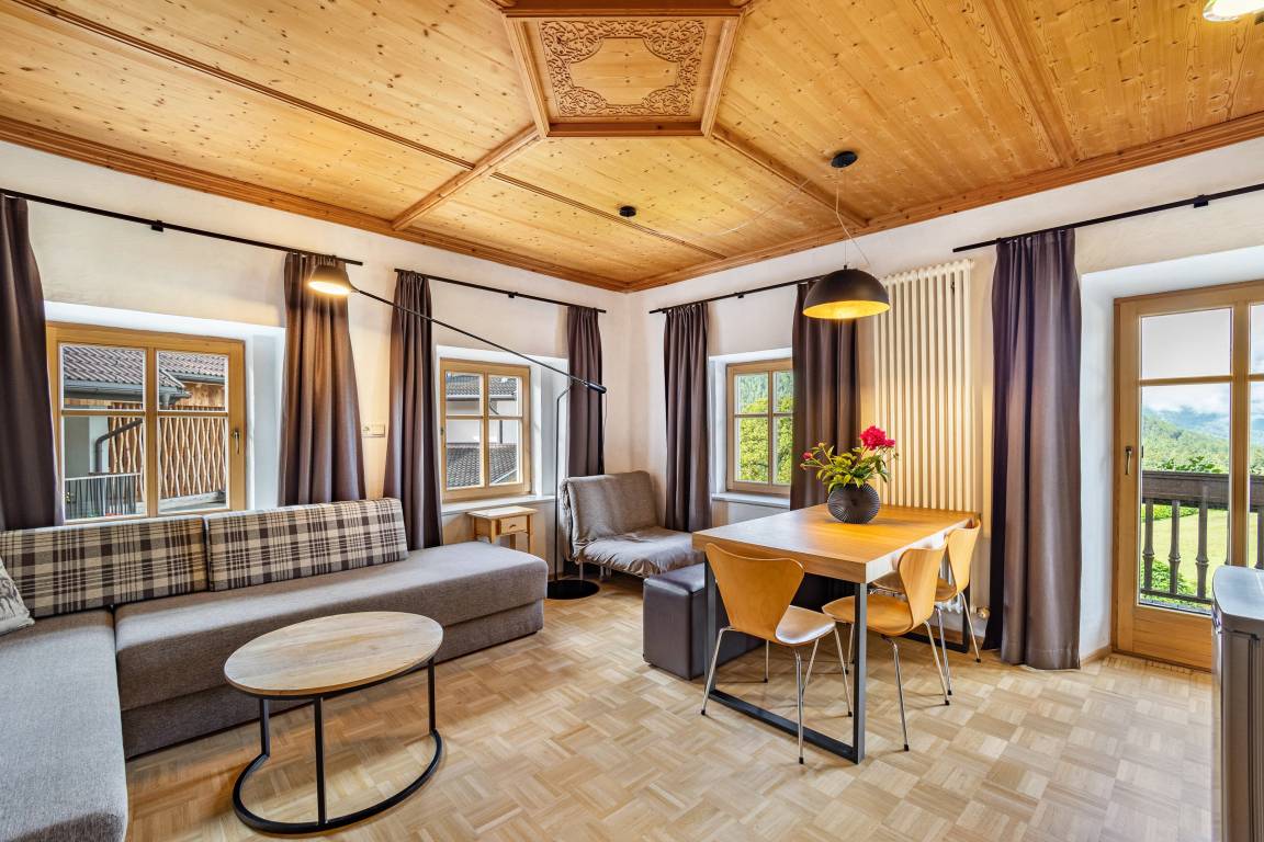 54 M² Apartment ∙ 1 Bedroom ∙ 4 Guests - Bruneck
