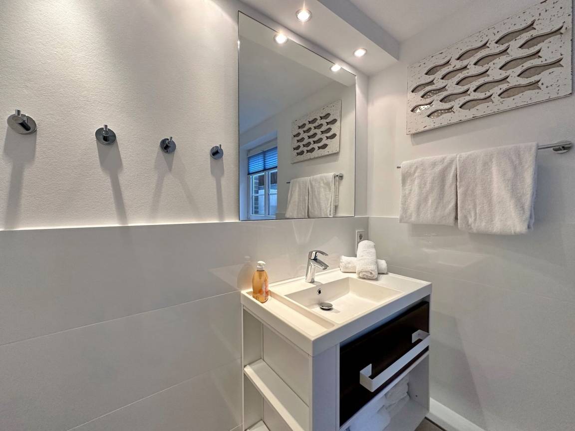 71 m² Ferienwohnung ∙ 2 Schlafzimmer ∙ 4 Gäste – Bild 11
