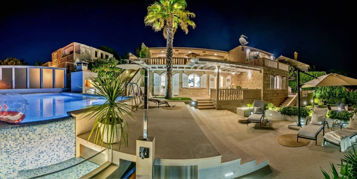 320 M² Villa ∙ 5 Schlafzimmer ∙ 10 Gäste - Makarska