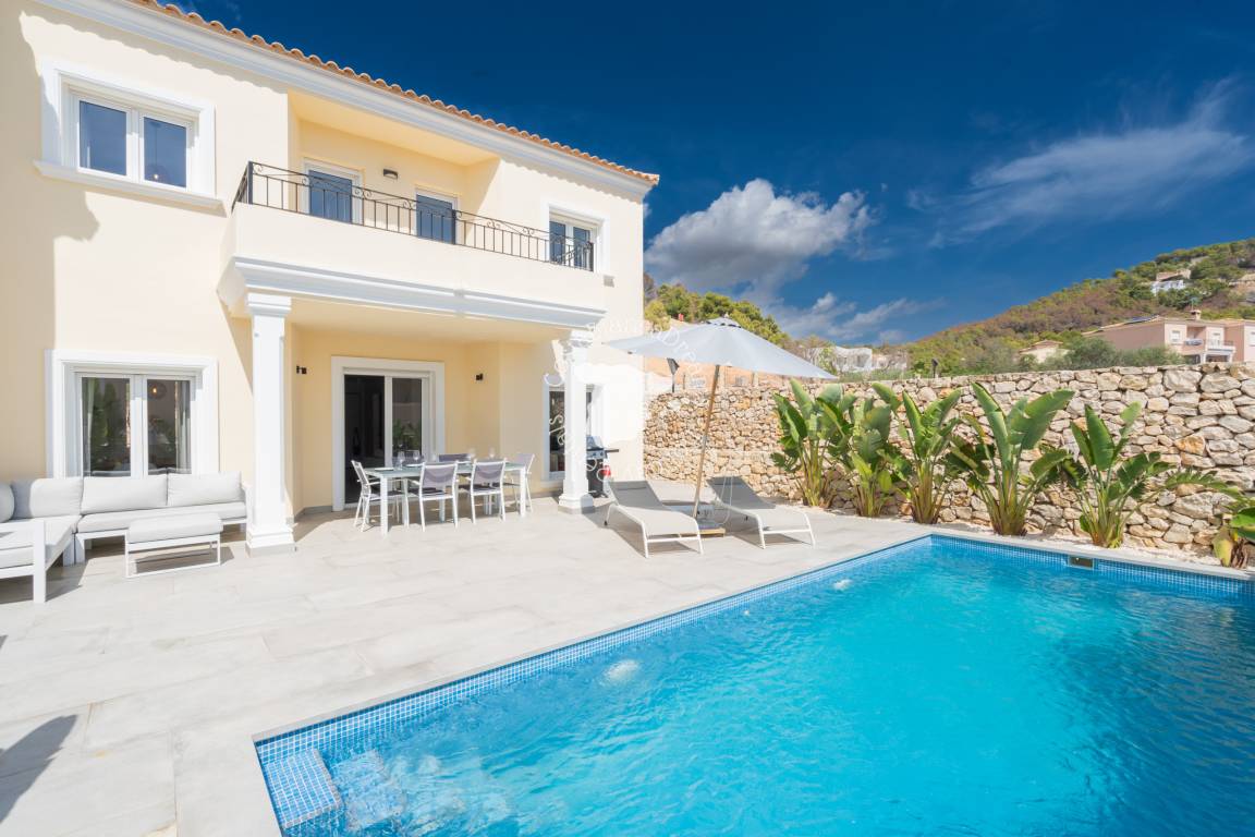 164 M² Bungalow ∙ 3 Habitaciones ∙ 6 Huéspedes - Calpe