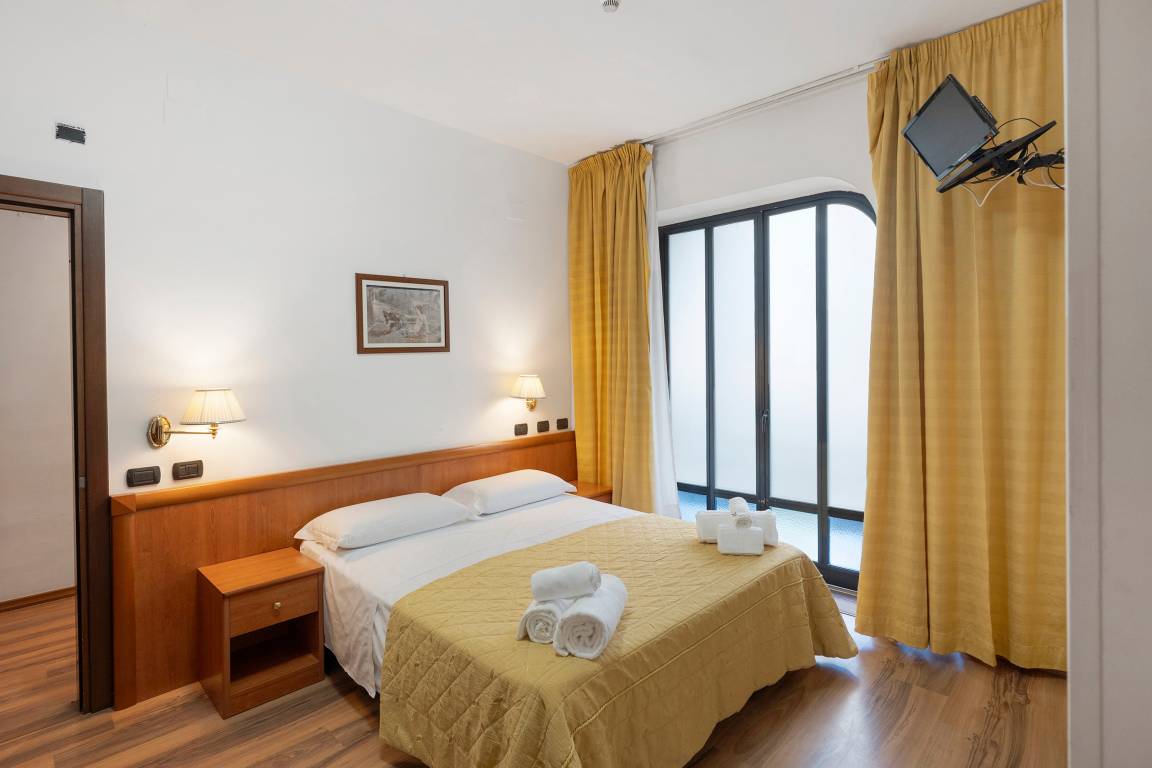 18 M² Aparthotel ∙ 1 Camera Da Letto ∙ 2 Ospiti - Campania