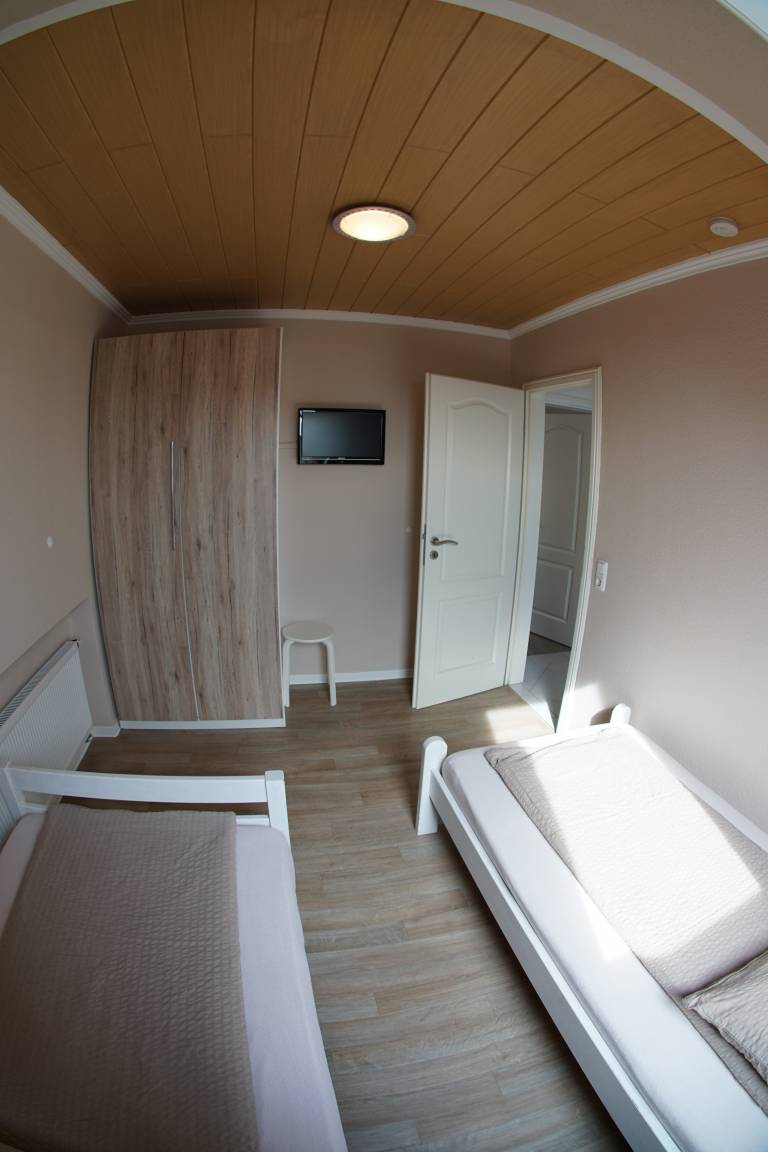 90 m² Ferienwohnung ∙ 3 Schlafzimmer ∙ 6 Gäste – Bild 4
