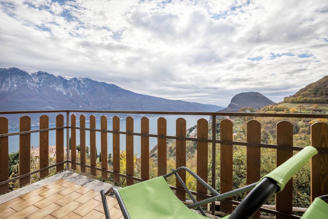 85 M² Huis ∙ 2 Slaapkamers ∙ 6 Gasten - Limone Sul Garda