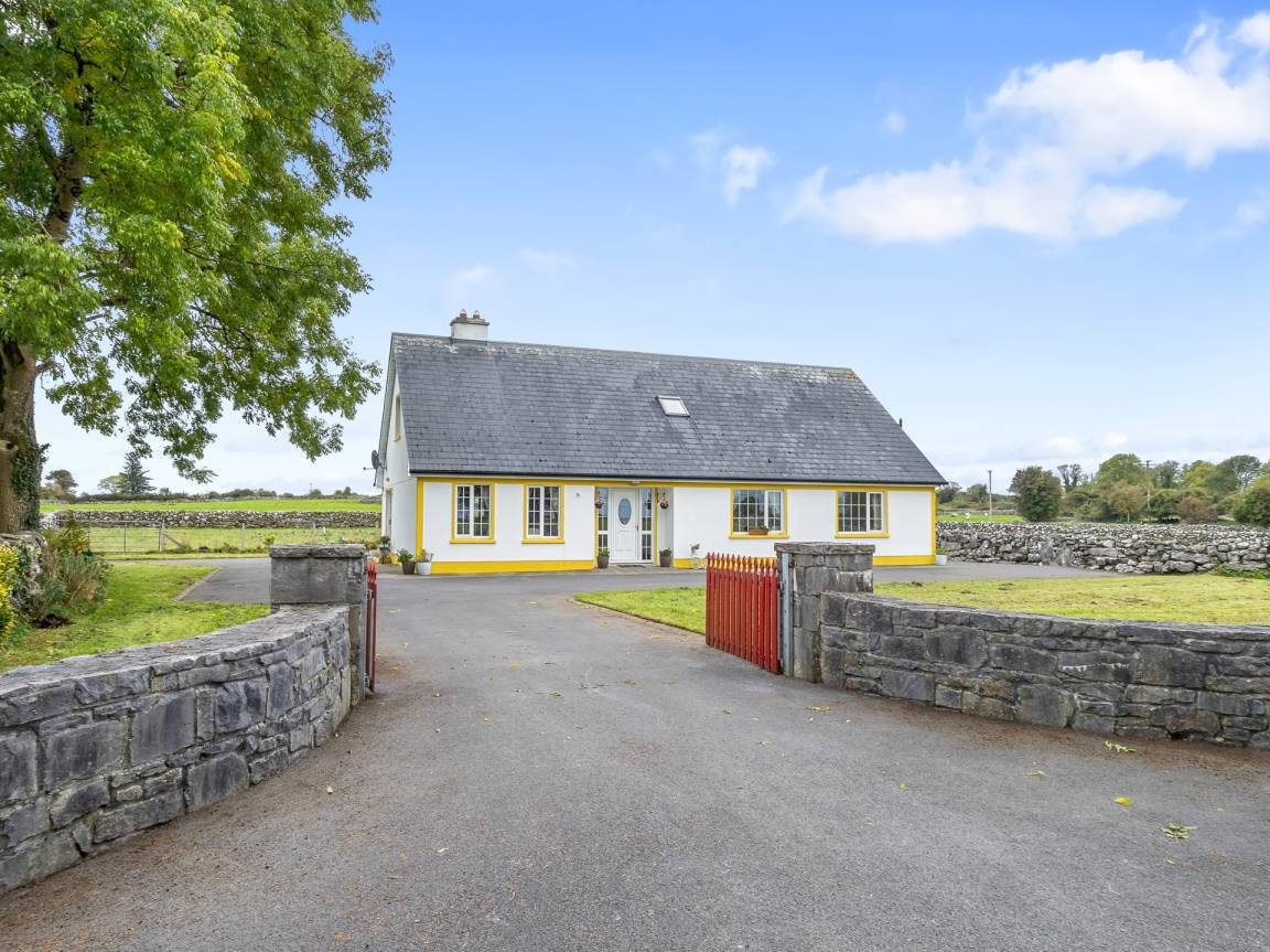 130 M² House ∙ 6 Bedrooms ∙ 12 Guests - Irland