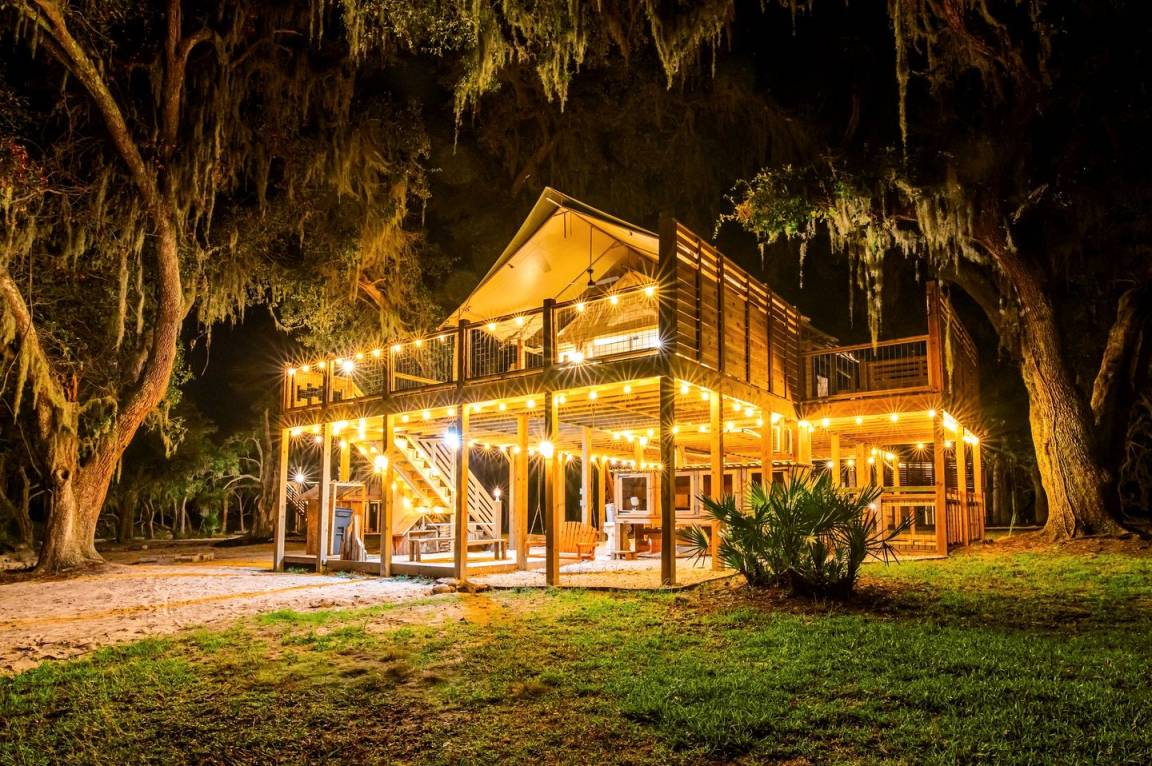 Camping ∙ 1 Bedroom ∙ 6 Guests - Florida