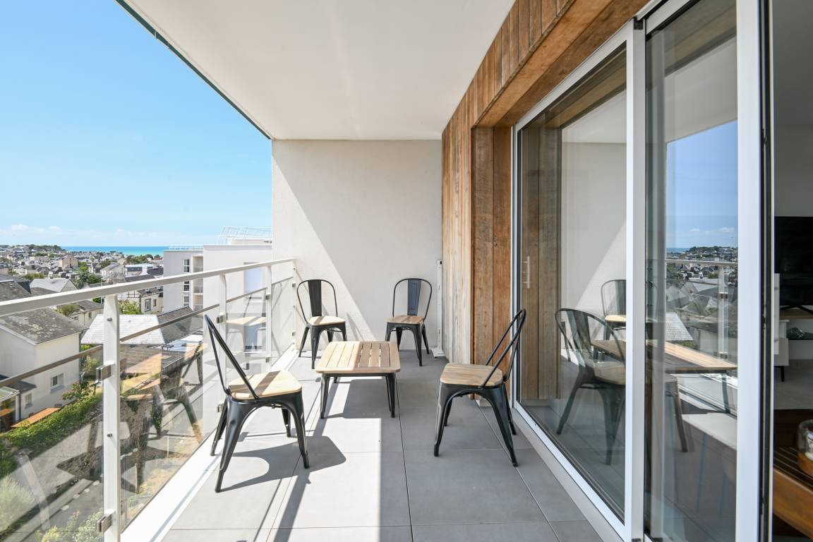 84 M² Apartment ∙ 3 Bedrooms ∙ 8 Guests - Granville