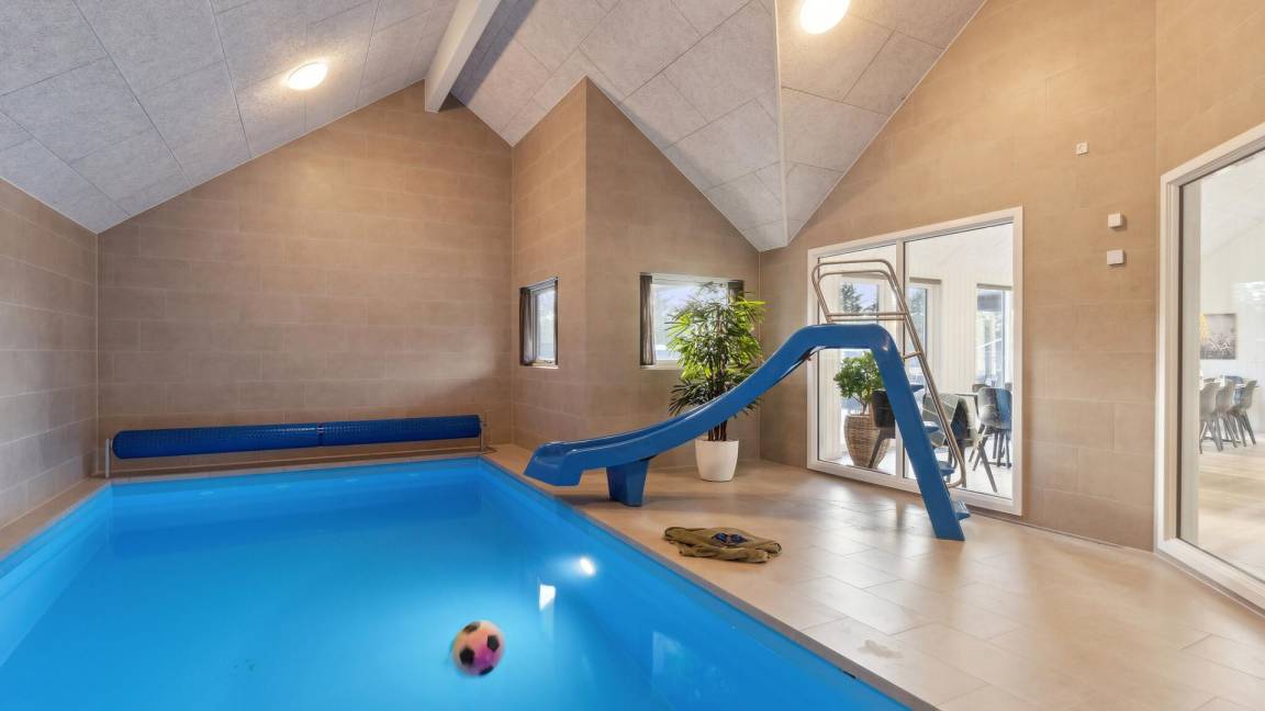 292 M² Ferienhaus ∙ 9 Schlafzimmer ∙ 22 Gäste - Vejers Strand