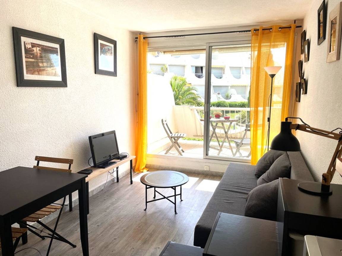 20 M² Studio ∙ 1 Slaapkamer ∙ 2 Gasten - La Grande-Motte