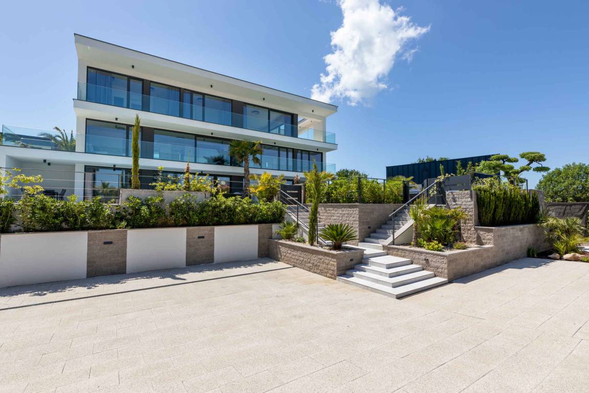 140 M² Apartamento ∙ 3 Habitaciones ∙ 8 Huéspedes - Njivice