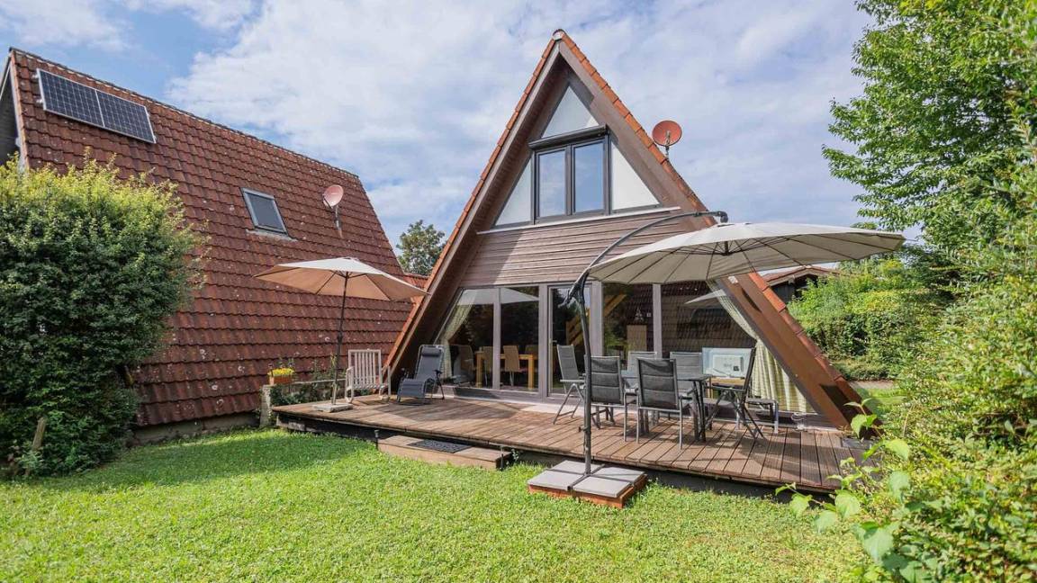 70 M² Ferienhaus ∙ 2 Schlafzimmer ∙ 5 Gäste - Friedrichshafen