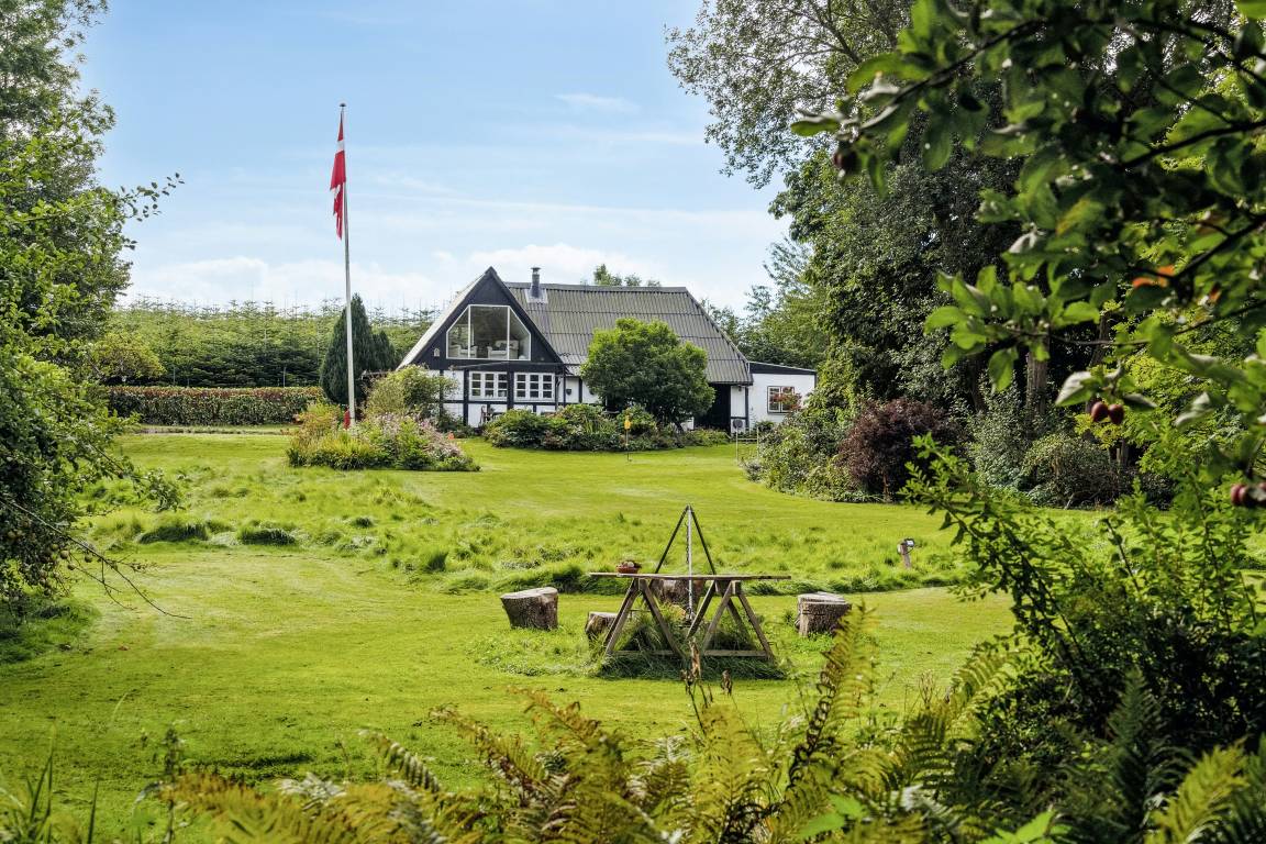 84 M² Ferienhaus ∙ 1 Schlafzimmer ∙ 4 Gäste - Juelsminde
