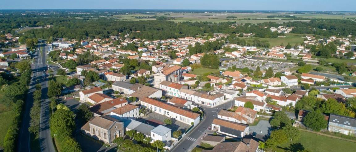 94 M² Maison De Vacances ∙ 3 Chambres ∙ 9 Personnes - Royan