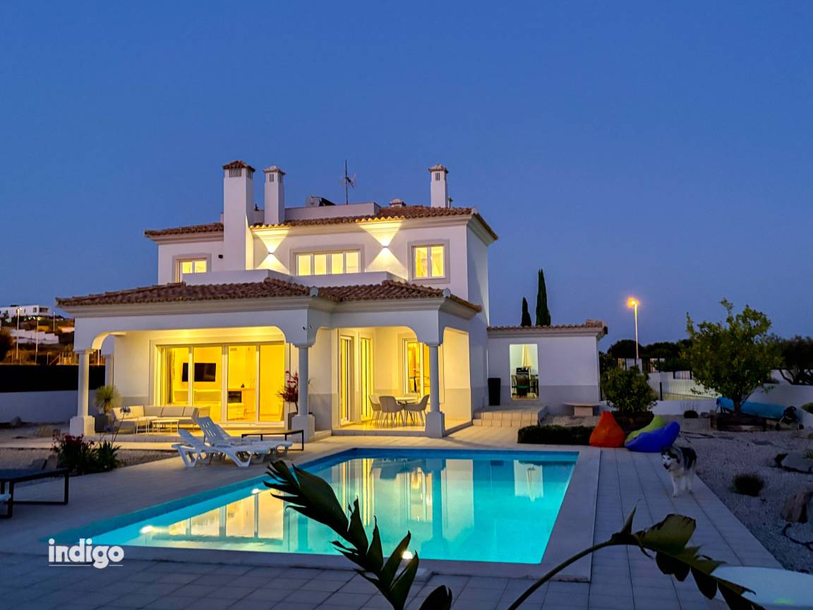 179 M² Villa ∙ 4 Bedrooms ∙ 8 Guests - Ayamonte