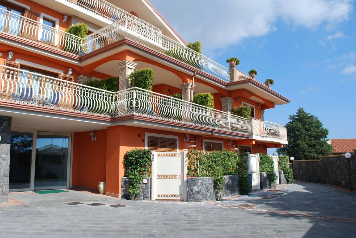 65 M² Maison De Vacances ∙ 1 Chambre ∙ 4 Personnes - Nicolosi
