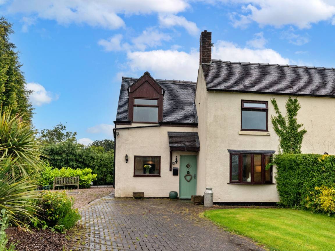 160 M² House ∙ 3 Bedrooms ∙ 6 Guests - Alton