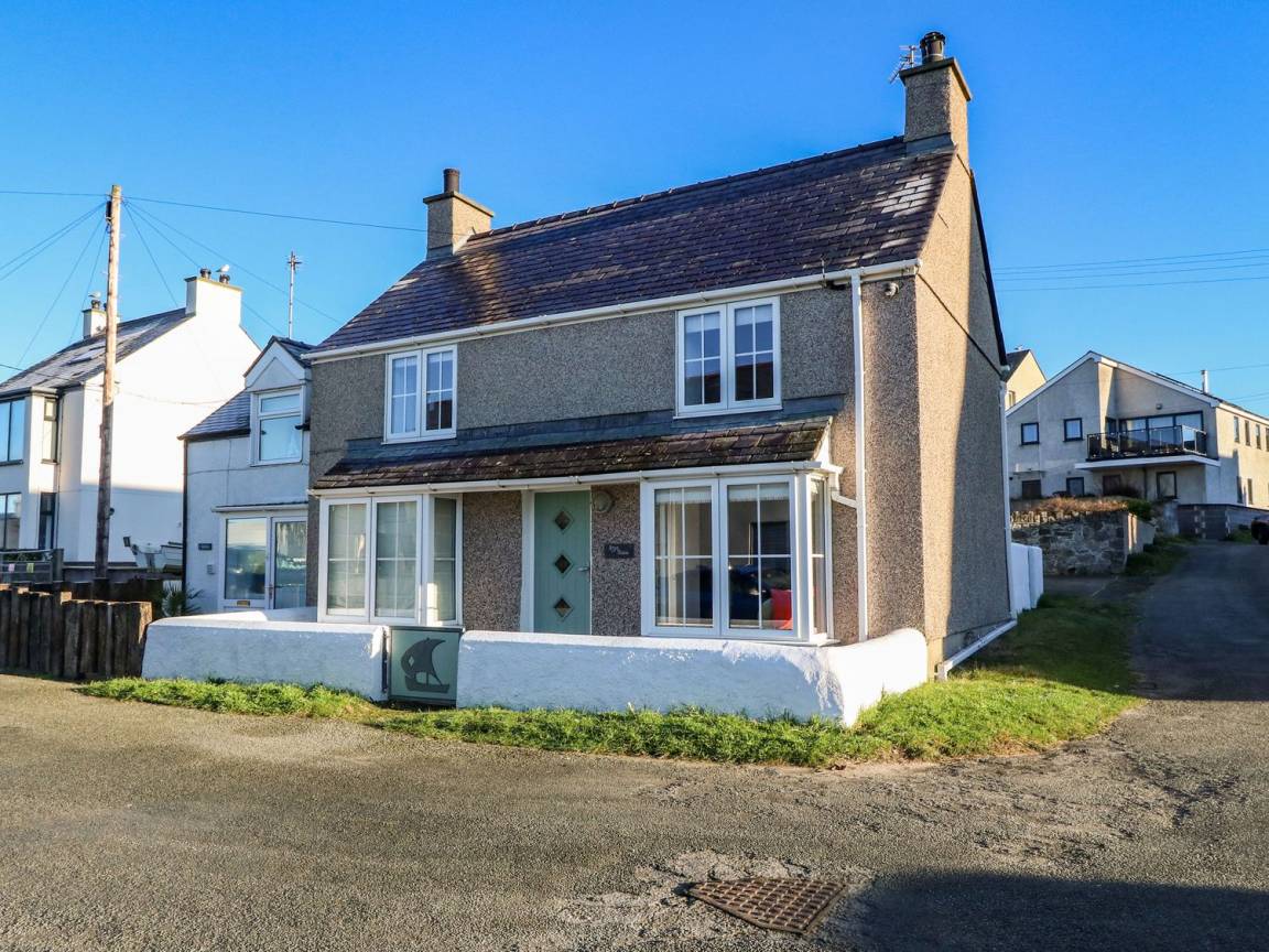 Cottage ∙ 2 Bedrooms ∙ 5 Guests - Rhosneigr