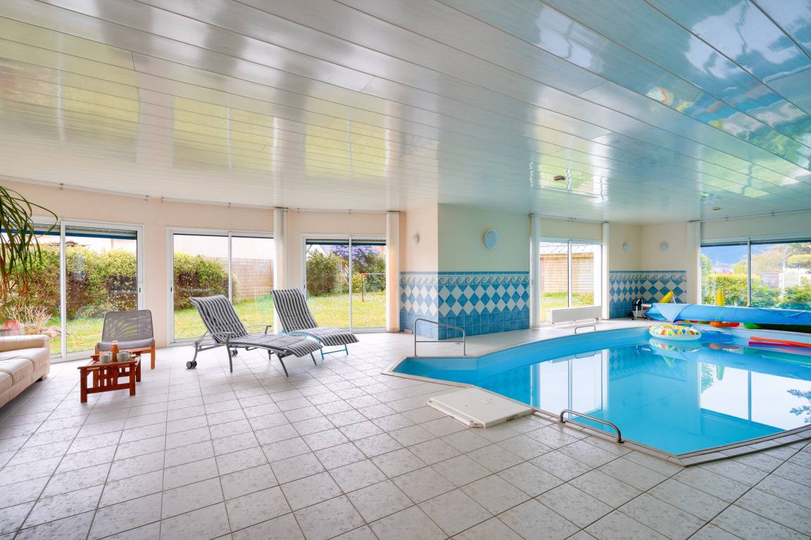300 M² Maison De Vacances ∙ 4 Chambres ∙ 9 Personnes - Combrit