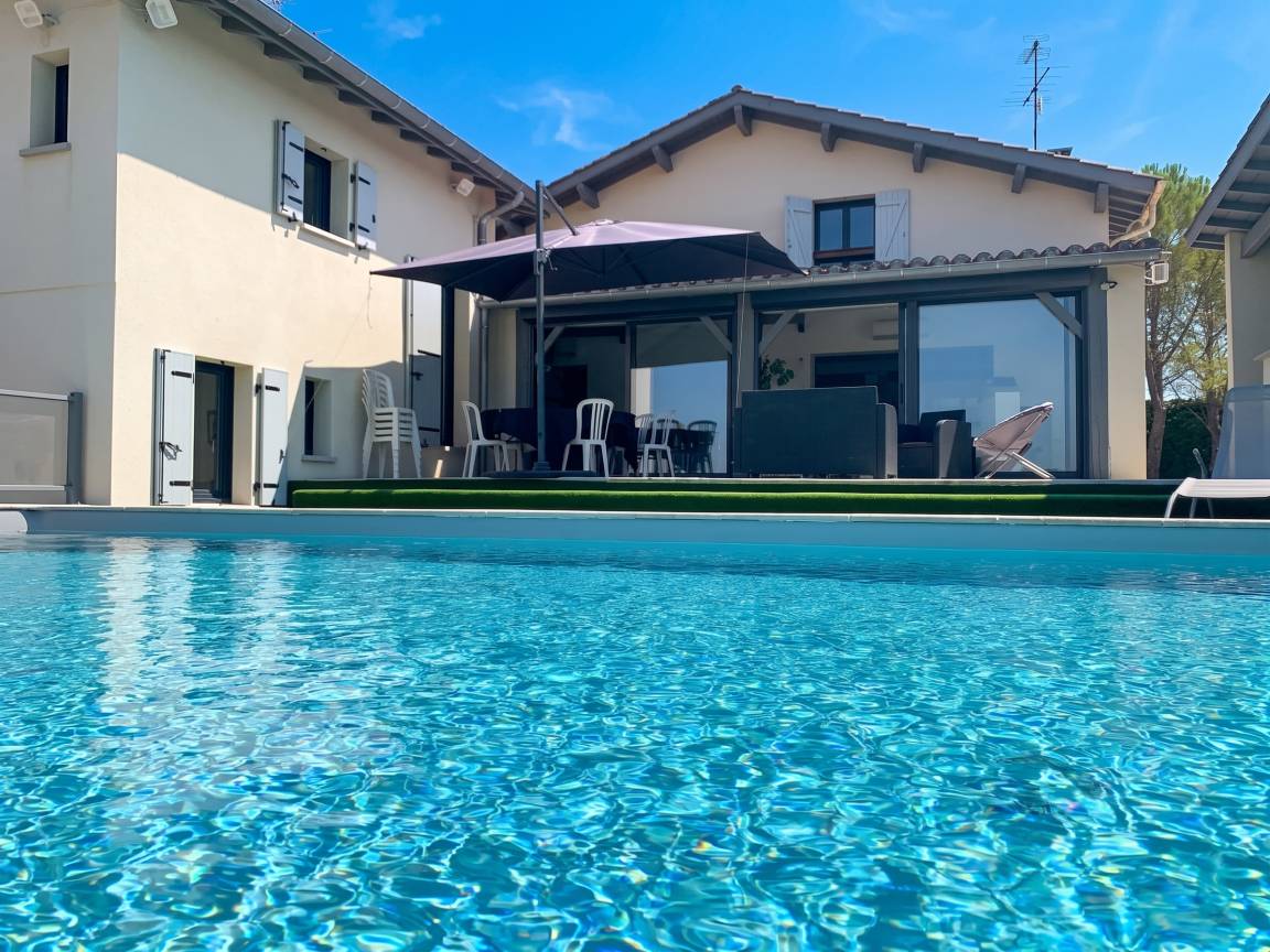 280 M² Villa ∙ 7 Habitaciones ∙ 15 Huéspedes - Cahors