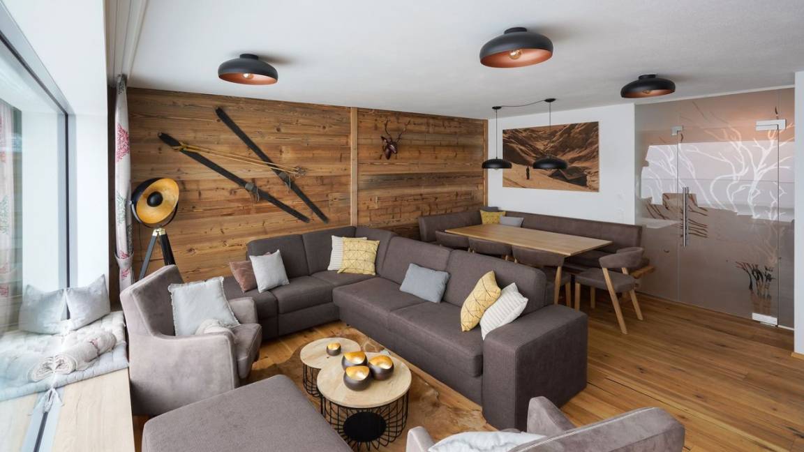 105 M² Ferienwohnung ∙ 3 Schlafzimmer ∙ 7 Gäste - Mittersill