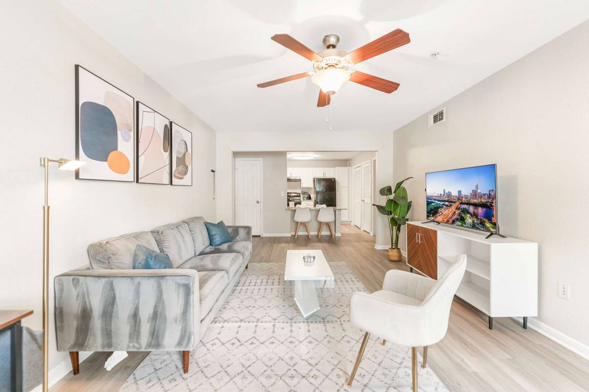 70 M² Apartment ∙ 2 Bedrooms ∙ 6 Guests - Austin, TX